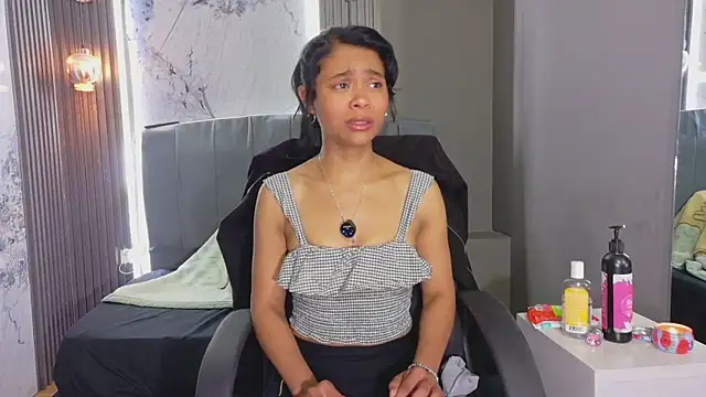 Snapshot of Kristall_06 chatting on 03/03/26, 04:51 Kristall 06 online show from 03/03/26, 04:51