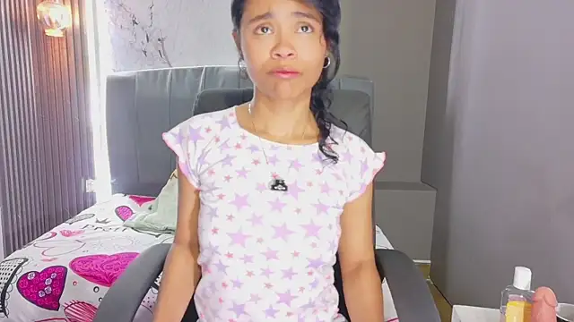 Snapshot of Kristall_06 chatting on 03/13/26, 04:19 Kristall 06 online show from 03/13/26, 04:19