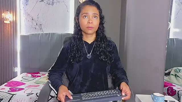 Snapshot of Kristall_06 chatting on 03/28/26, 05:07 Kristall 06 online show from 03/28/26, 05:07