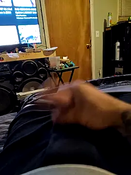 Wolfyking95 online show from 10/13/25, 01:27