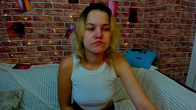 Snapshot of Hot___Jess chatting on 09/12/25, 03:06 Hot Jess online show from 09/12/25, 03:06