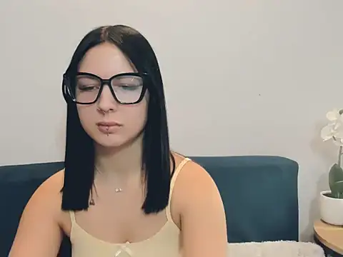 TaliaAdorable online show from 02/15/26, 08:02