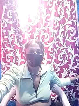 Snapshot of Sexy_Ruby04 chatting on 10/18/25, 09:21 Sexy Ruby04 online show from 10/18/25, 09:21
