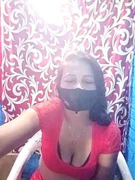 Snapshot of Sexy_Ruby04 chatting on 11/08/25, 09:31 Sexy Ruby04 online show from 11/08/25, 09:31