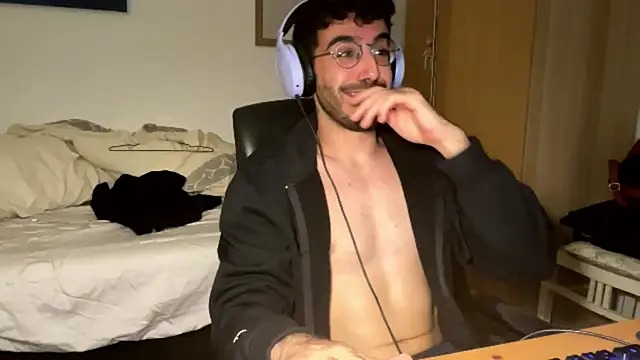 Snapshot of MataniSheli chatting on 04/23/26, 08:22 MataniSheli online show from 04/23/26, 08:22