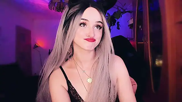 MistressJolie online show from 02/25/25, 04:35