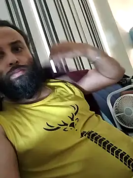 Hothunkdelhi online show from 11/12/25, 03:51