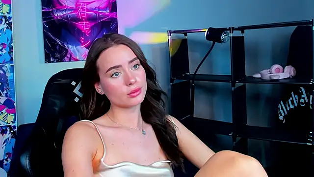 Snapshot of Ameli_Povilain chatting on 09/12/25, 11:21 Ameli Povilain online show from 09/12/25, 11:21