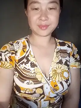 suki-lady online show from 10/20/25, 03:56