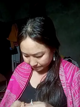 suki-lady online show from 11/25/25, 06:57