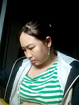 suki-lady online show from 11/26/25, 01:01