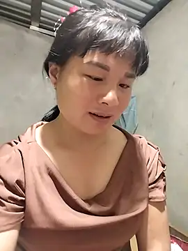 kute-00 online show from 09/29/25, 01:49