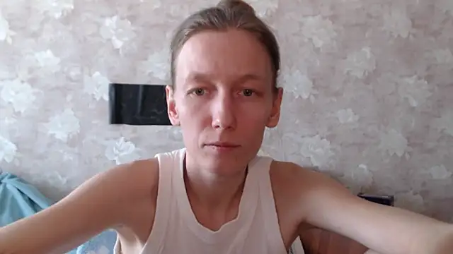 Snapshot of QueerASMR chatting on 03/13/26, 12:01 QueerASMR online show from 03/13/26, 12:01