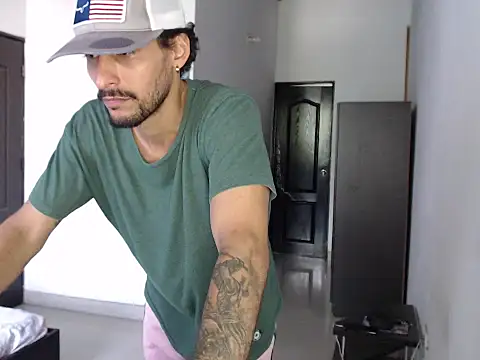 Snapshot of mochakkdj chatting on 11/22/25, 08:30 mochakkdj online show from 11/22/25, 08:30