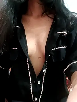 Daizy Shah online show from 10/04/25, 03:21