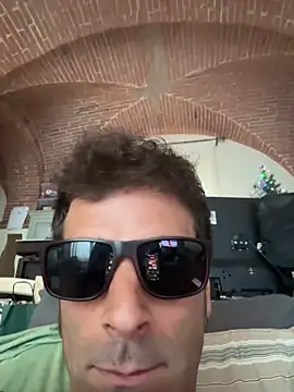 Snapshot of marconeilbiacco99 chatting on 09/30/25, 11:48 marconeilbiacco99 online show from 09/30/25, 11:48