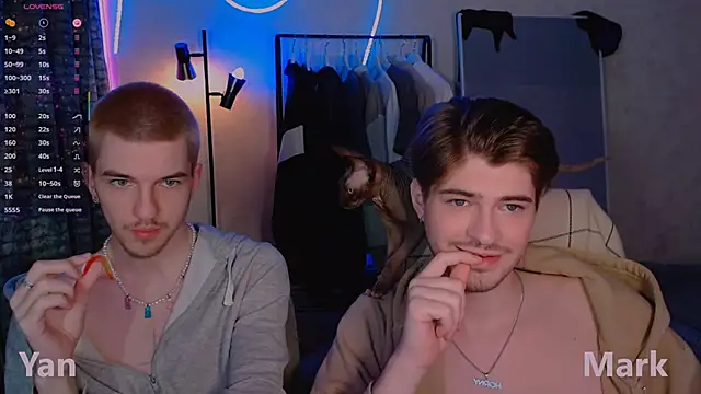 Snapshot of itsyanbb chatting on 11/19/25, 06:08 itsyanbb online show from 11/19/25, 06:08