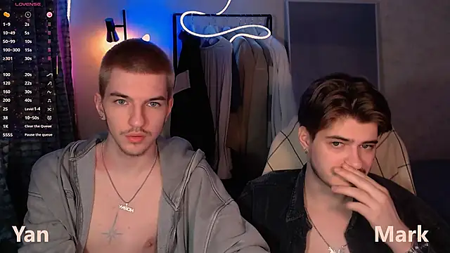 Snapshot of itsyanbb chatting on 11/22/25, 08:19 itsyanbb online show from 11/22/25, 08:19