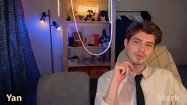 Snapshot of itsyanbb chatting on 12/19/25, 04:30 itsyanbb online show from 12/19/25, 04:30