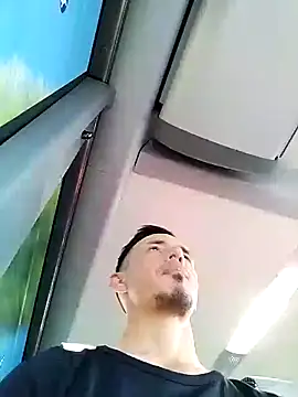 JuanD vero online show from 09/29/25, 03:17