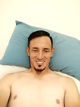 JuanD vero online show from 10/07/25, 06:05