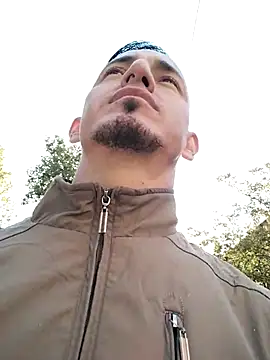 JuanD vero online show from 10/19/25, 08:26