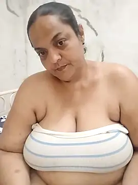 Snapshot of Vydinha chatting on 09/26/25, 09:19 Vydinha online show from 09/26/25, 09:19