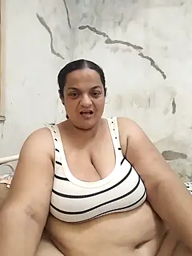 Snapshot of Vydinha chatting on 09/27/25, 10:15 Vydinha online show from 09/27/25, 10:15