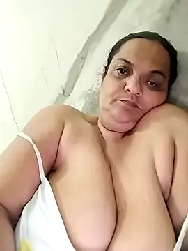 Snapshot of Vydinha chatting on 10/29/25, 07:54 Vydinha online show from 10/29/25, 07:54