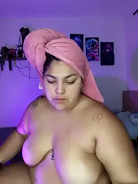 Snapshot of kendra_lil_evill chatting on 04/28/26, 10:20 kendra lil evill online show from 04/28/26, 10:20