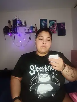 Snapshot of kendra_lil_evill chatting on 05/20/26, 10:43 kendra lil evill online show from 05/20/26, 10:43