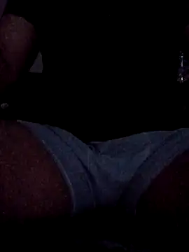 Snapshot of mrsoreal chatting on 04/10/26, 04:17 mrsoreal online show from 04/10/26, 04:17