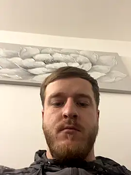 Snapshot of Girthyone20 chatting on 10/19/25, 06:36 Girthyone20 online show from 10/19/25, 06:36