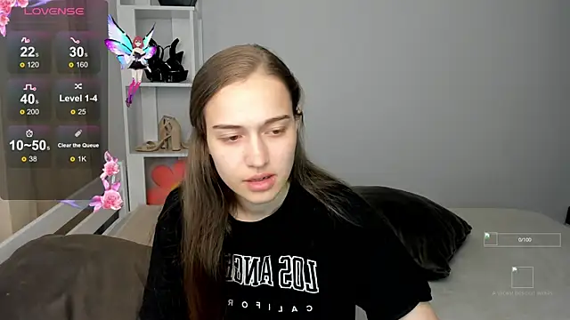 Alisa  Kelly online show from 09/10/25, 12:32