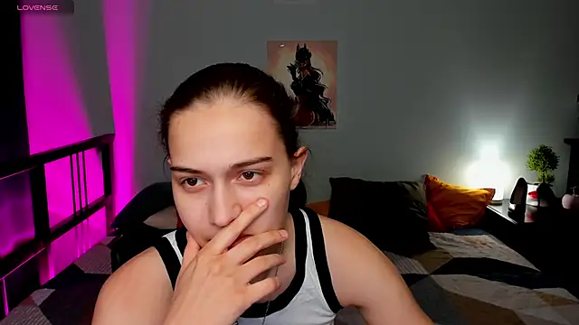 Alisa  Kelly online show from 10/26/25, 12:27