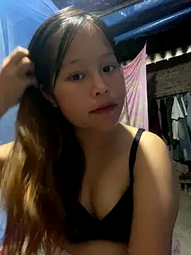 O o UwU o O online show from 10/12/25, 09:52