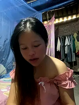 Snapshot of O_o_UwU_o_O chatting on 11/07/25, 04:23 O o UwU o O online show from 11/07/25, 04:23