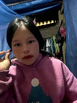 Snapshot of O_o_UwU_o_O chatting on 11/08/25, 02:34 O o UwU o O online show from 11/08/25, 02:34