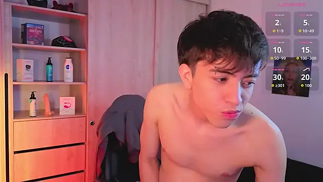 Snapshot of onlinenico chatting on 09/12/25, 08:42 onlinenico online show from 09/12/25, 08:42