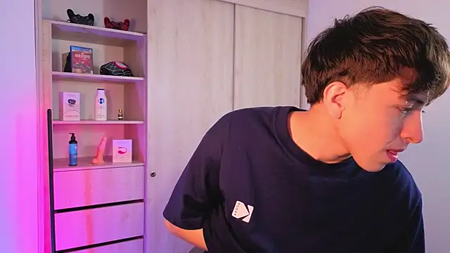 Snapshot of onlinenico chatting on 09/22/25, 07:05 onlinenico online show from 09/22/25, 07:05