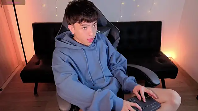 onlinenico online show from 01/06/26, 08:12