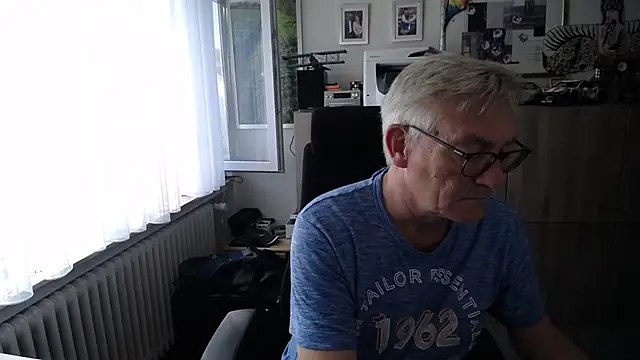 Snapshot of randyandy67 chatting on 07/17/26, 05:58 randyandy67 online show from 07/17/26, 05:58
