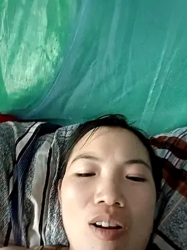 ngan-cute online show from 09/22/25, 04:14