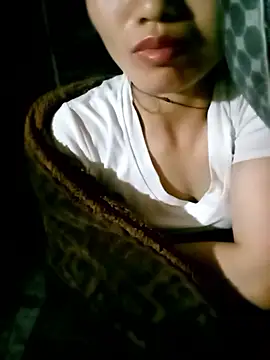 ngan-cute online show from 10/22/25, 02:01