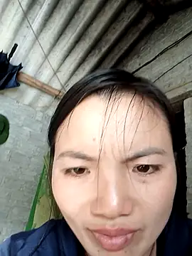 Snapshot of ngan-cute chatting on 12/21/25, 06:20 ngan-cute online show from 12/21/25, 06:20
