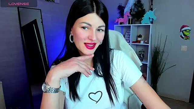 O1d Lady online show from 12/18/25, 08:09