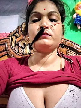 Snapshot of Kavya_hot chatting on 09/11/25, 08:42 Kavya hot online show from 09/11/25, 08:42