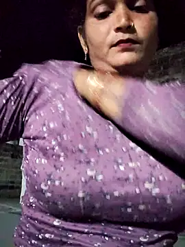 Snapshot of Kavya_hot chatting on 10/22/25, 04:07 Kavya hot online show from 10/22/25, 04:07