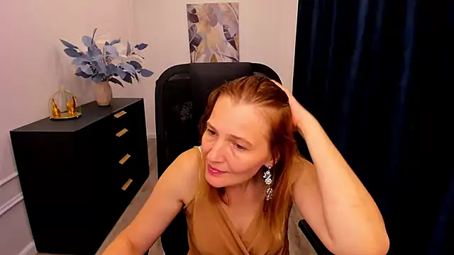 NikaStraitlive online show from 10/07/25, 08:28