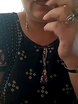 Snapshot of angel_ridhi chatting on 04/15/26, 03:13 angel ridhi online show from 04/15/26, 03:13